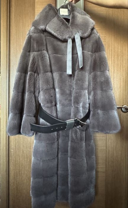 Продаю норковую шубу