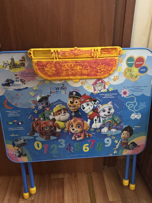 Столик для детей