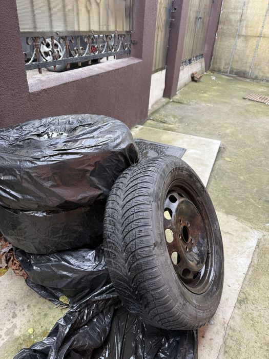 Cauciucuri iarna 195/55/R15