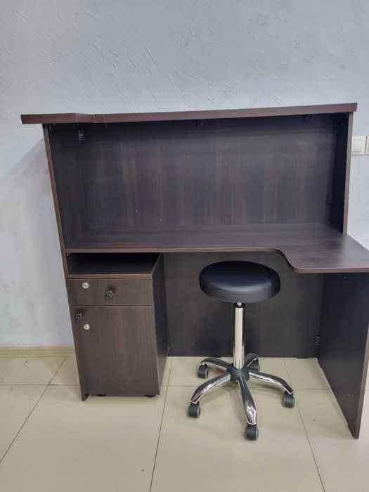 Продам стойку администратора