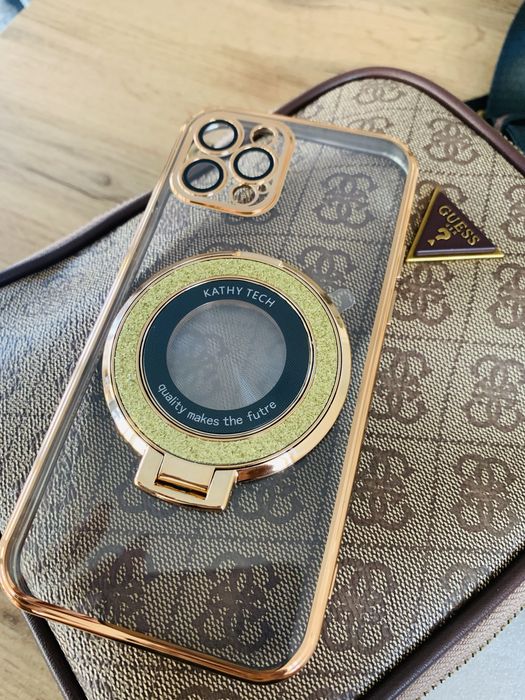 Калъфи,кейсове,стълка,магнитни зарядни за iPhone и др.