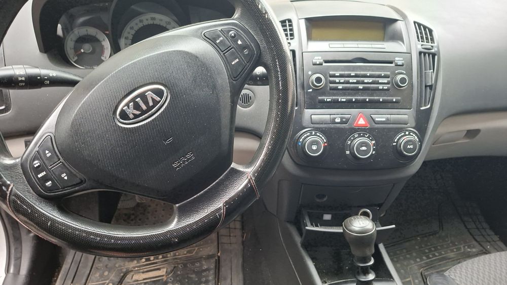 Kia ceed avariata