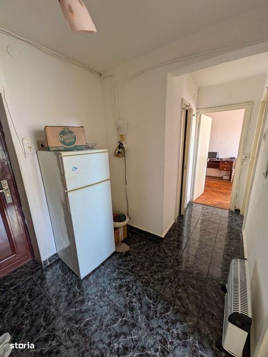 Decomandat , et 3/4 , preț 95 000 neg
