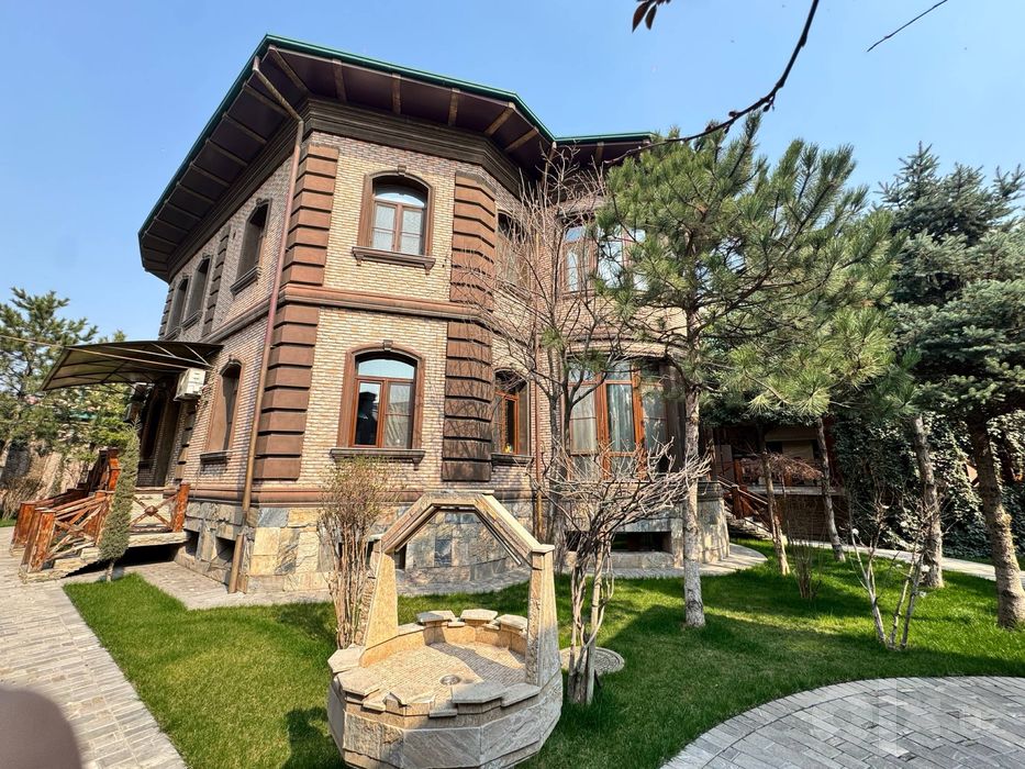 Продаётся большой дом на 15 сотках в Салар Буйи