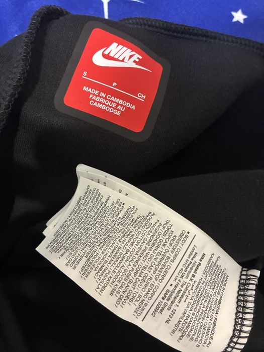 Trening Nike Tech Fleece Black - Nou cu Etichete - Mărimea S