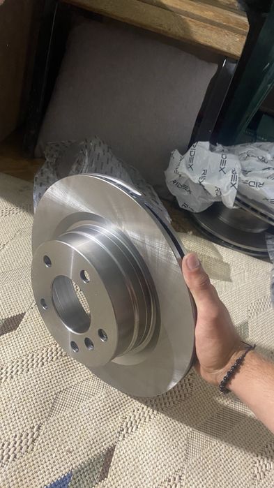 Discuri bmw e90 320d