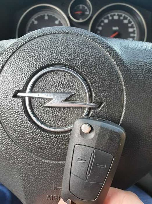 Copiere chei auto Duplicare chei auto Deblocare auto