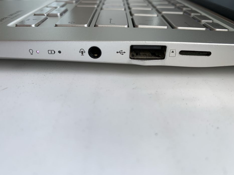 ASUS Zenbook