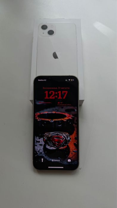 Продам айфон 13