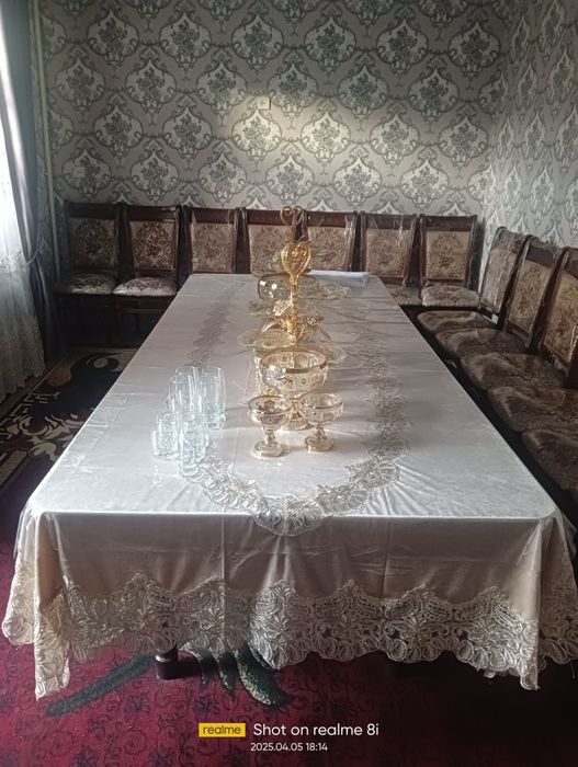 Stol stul sotiladi 14talik kelishamiz