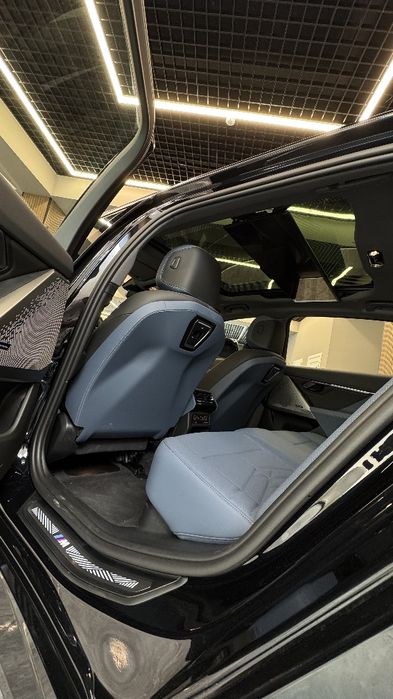 BMW i5 eDrive40L 2025 Full | 5000 km