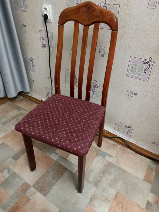 Стул за 2000 тенге