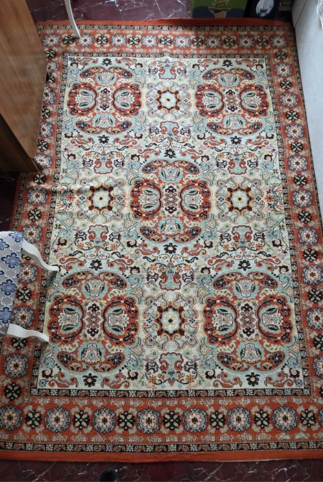 Продаю ковёр, натуральный, шерстяной!