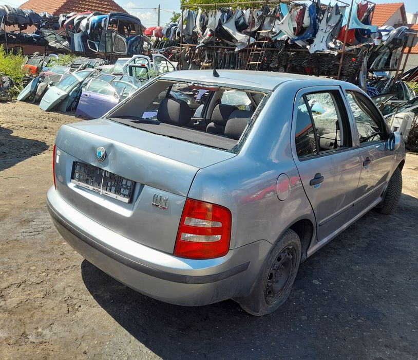 Stop stanga/dreapta Skoda Fabia 1 sedan