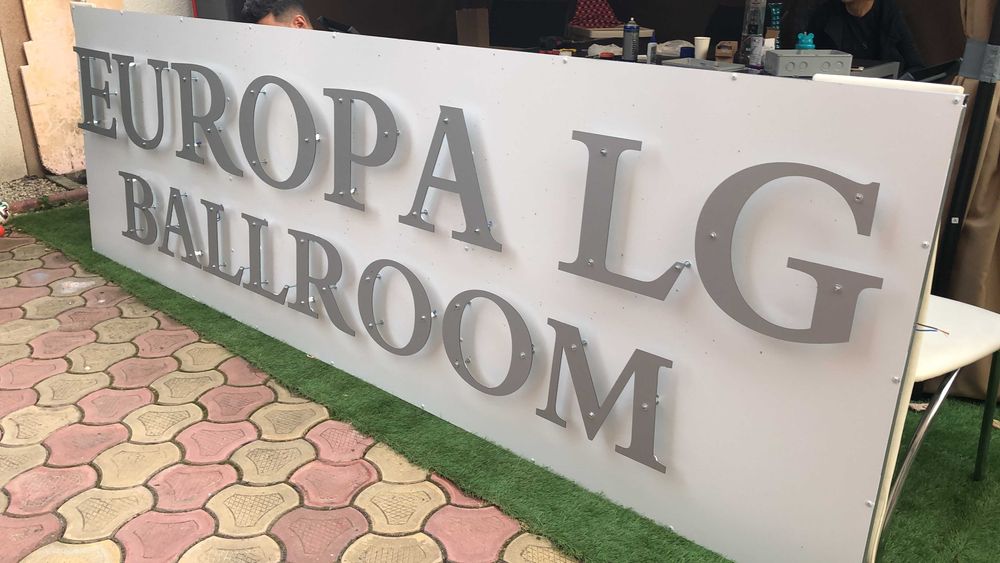 Casete luminoase litere volumetrice reclame luminoase