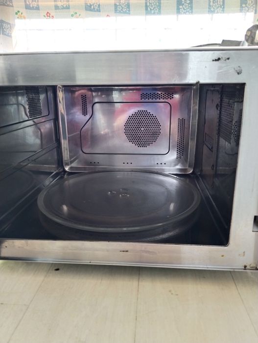 Продам микроволновую печь