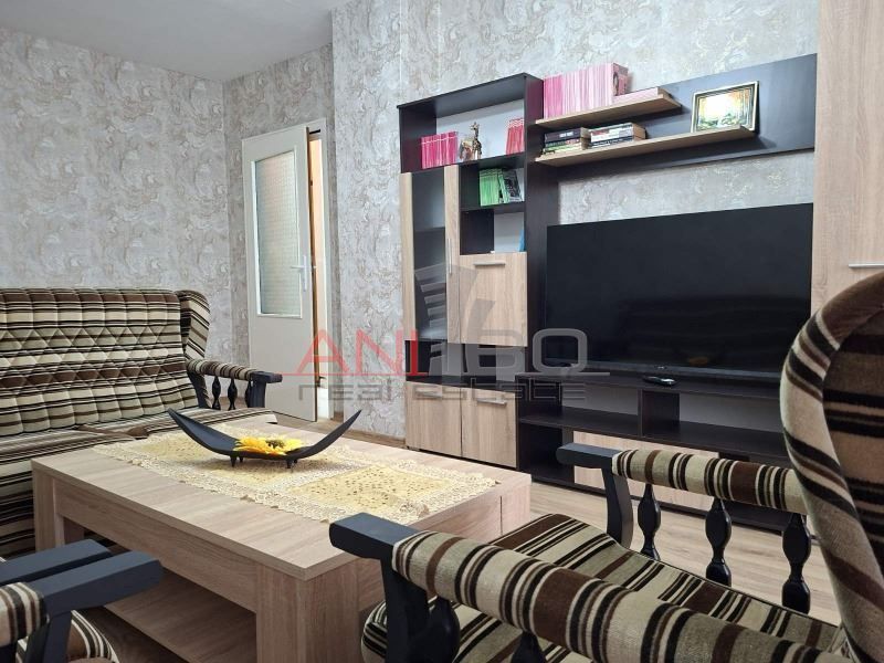 3-стаен в Варна-Цветен площ 79 цена 550