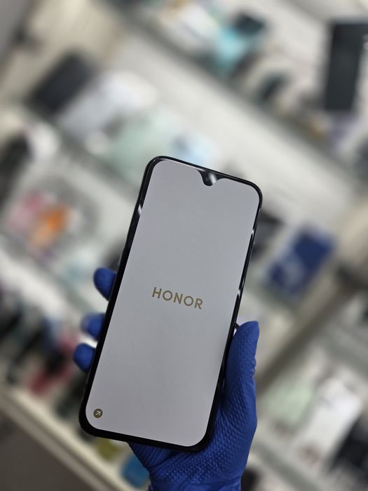 Humor GSM oferă spre vânzare / Honor 600 Smart 5G / 128 GB / 4 GB RAM / Silver / Dual SIM / Garanție 24 luni /Rate