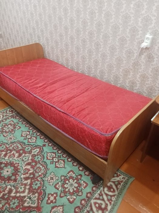 Продам кровать бу 5000