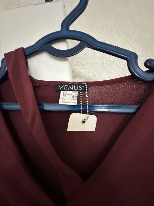 Продам платья новые брендовые