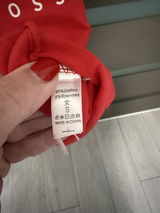 Tricou Rosu marimea S