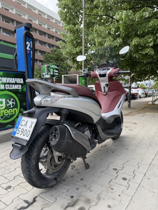 Продавам Piaggio beverly 350st
