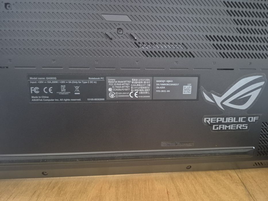 Asus rog zeyphyrus g15