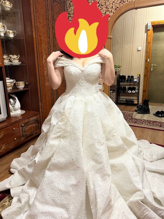 Свадебное платье