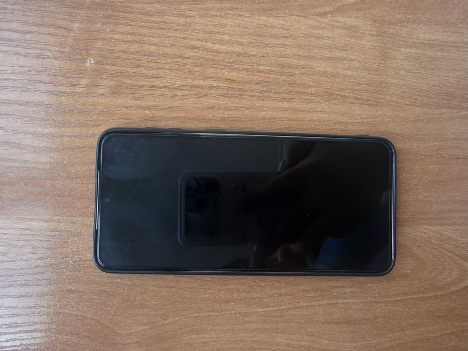 Продам samsumg s21+