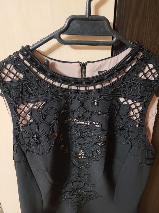 Rochita neagra de ocazie