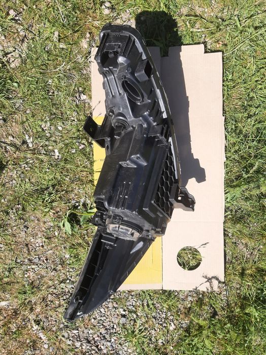 Фары, рещетка, задний фар