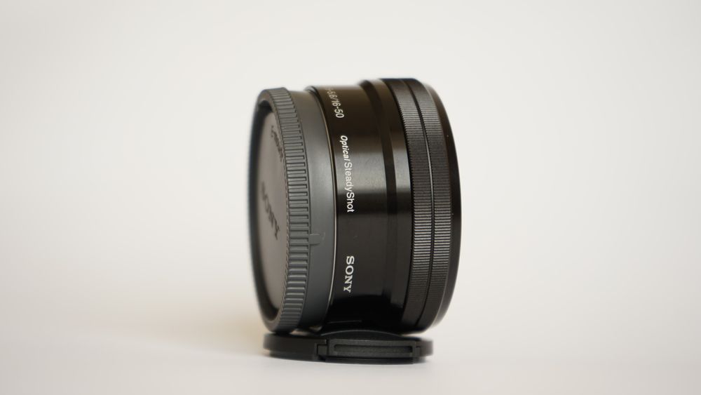 Като нов Sony 16-50 mm OOS F3.5-5.6 E-mount kit Обективът сони