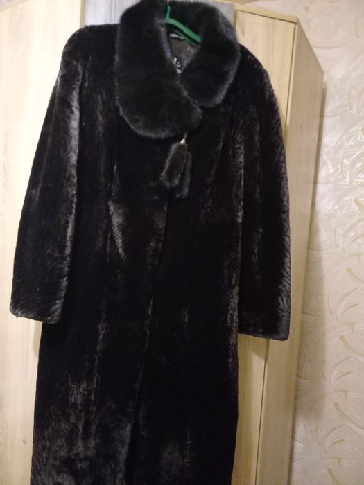 Продам шубу натуральная