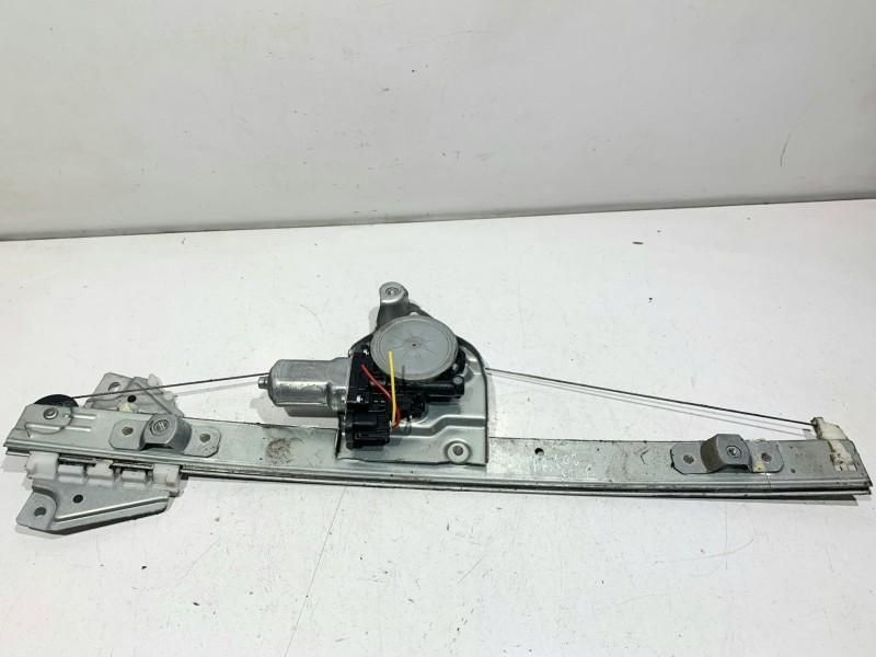 Macara geam electric cu motoras stanga fata Suzuki Grand Vitara 2 (2005->)