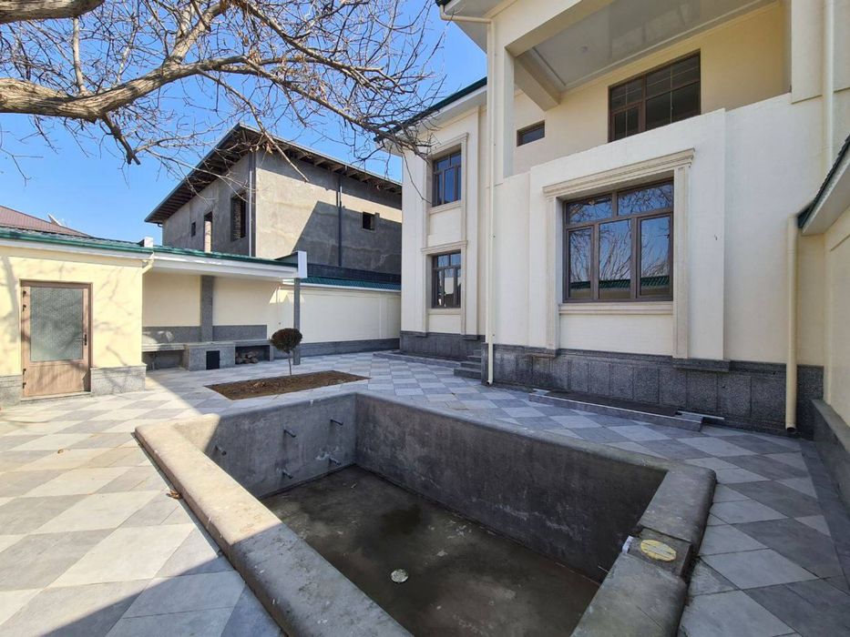 Продаётся дом Центр Луначарского на 4,5 сотках