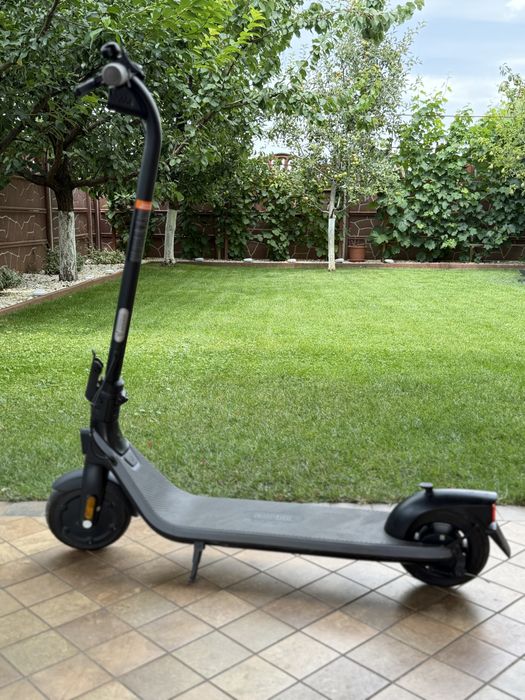 Trotineta electrica Ninebot eKickScooter E2