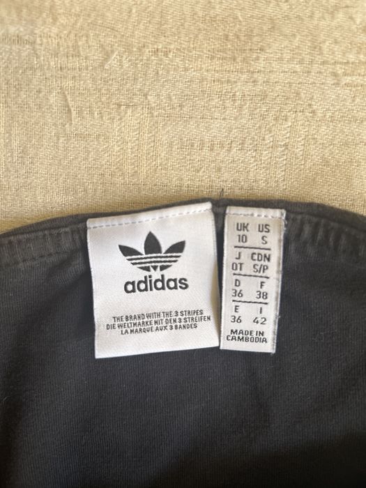Клинове на Nike и croptop на Adidas