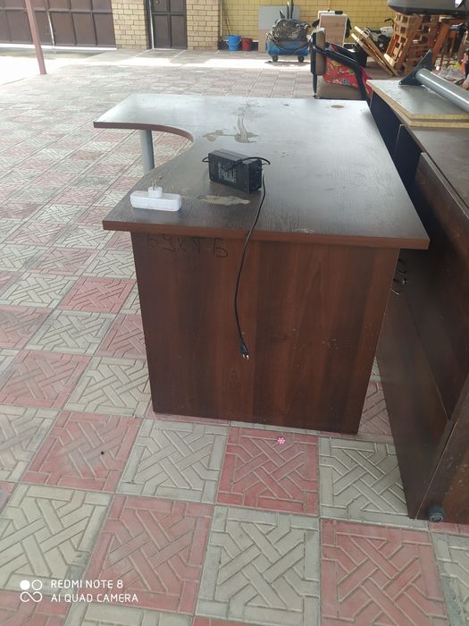 Стол для дома и офиса