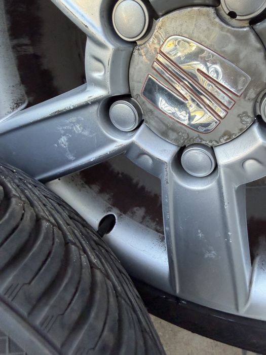Оригинални джанти Seat 5x112 17цола с гуми Всесезонни