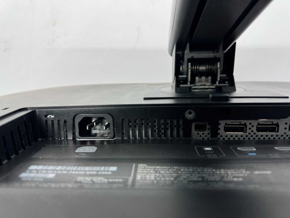 Монитор - Dell UP2715K/5120x2880 (5K UHD) / M4