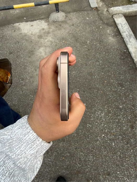 Iphon 16 pro max