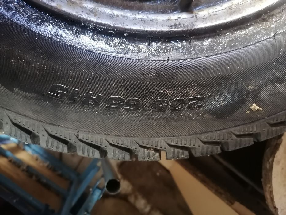 Продам зимнию резину