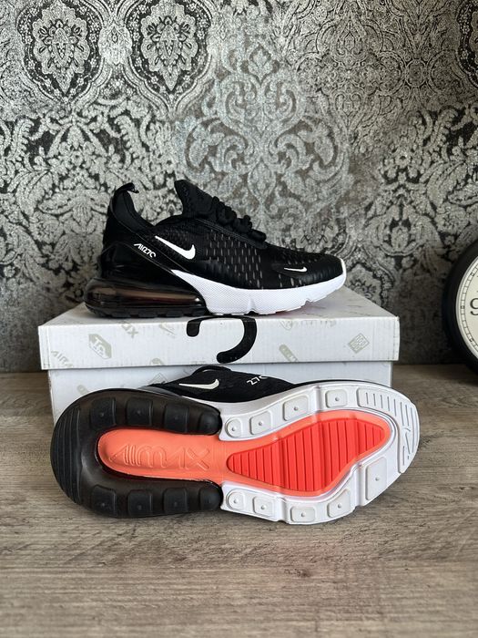 Кроссовки Nike airmax