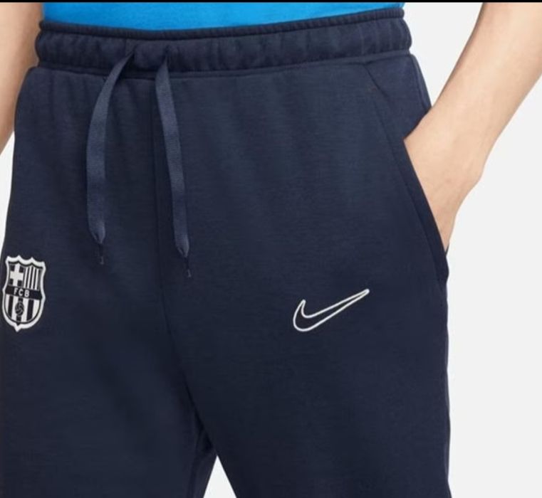 Nike долнище - XS