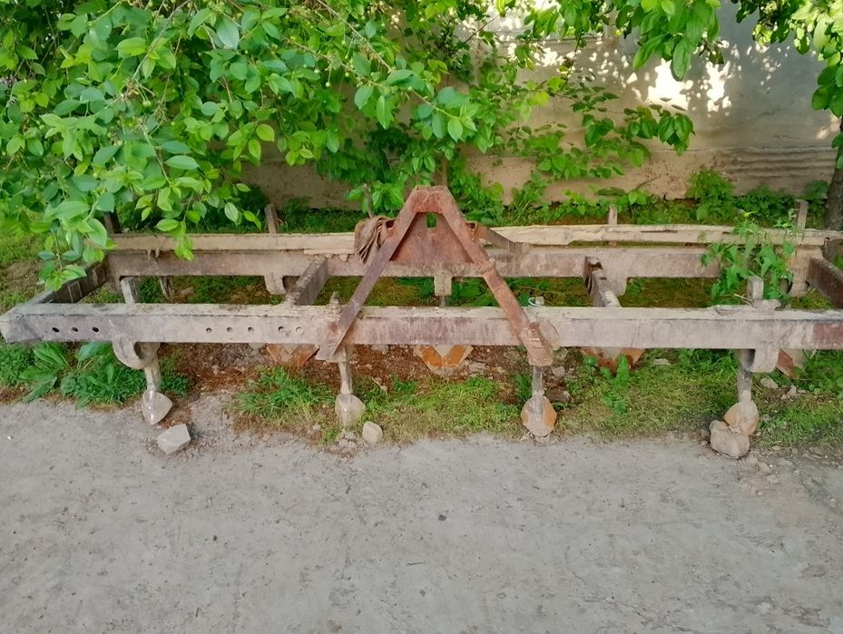 Traktor sotiladi barcha organlari blan