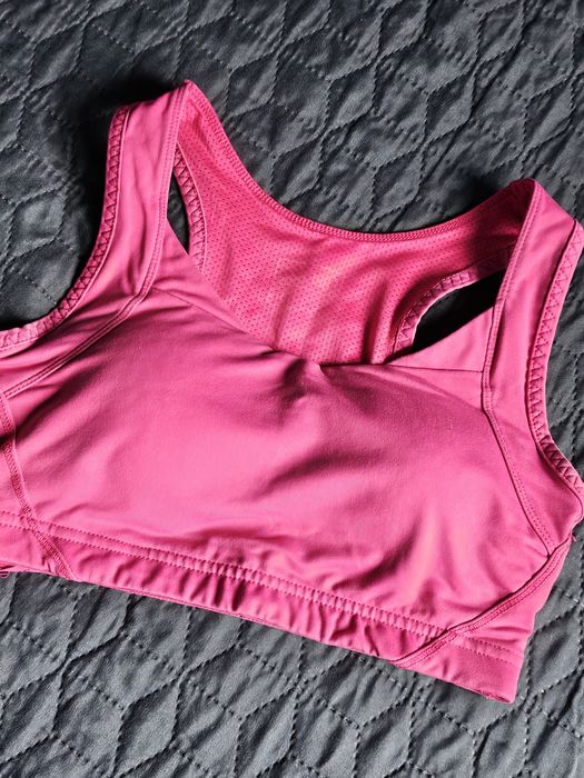 Спортно бюстие USA Pro