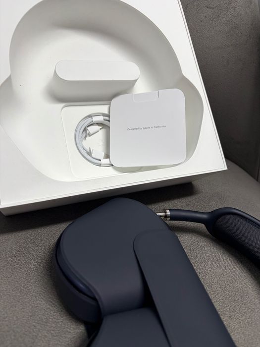 AirPods Max Gen 1