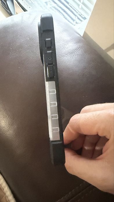 Калъф UAG Pathfinder за Iphone 17 pro, MagSafe
