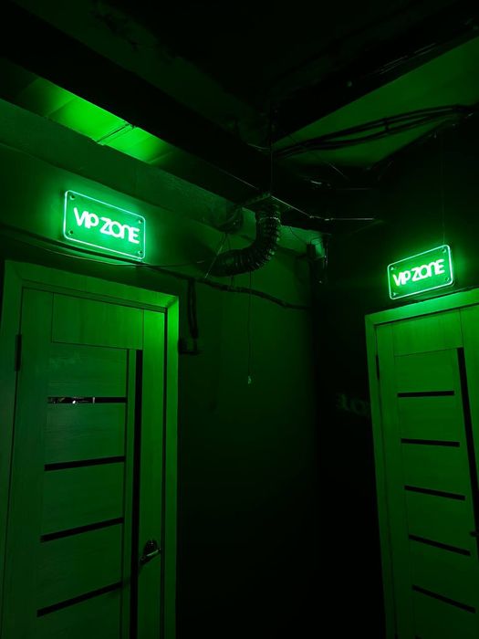 Tashqi reklama xizmati bukva baner orakal setka stella shtendir tablic