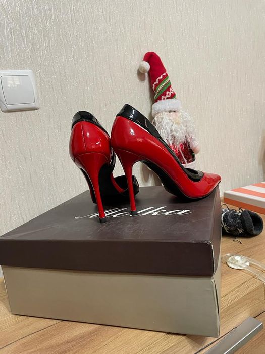 Обувь женская лодочка